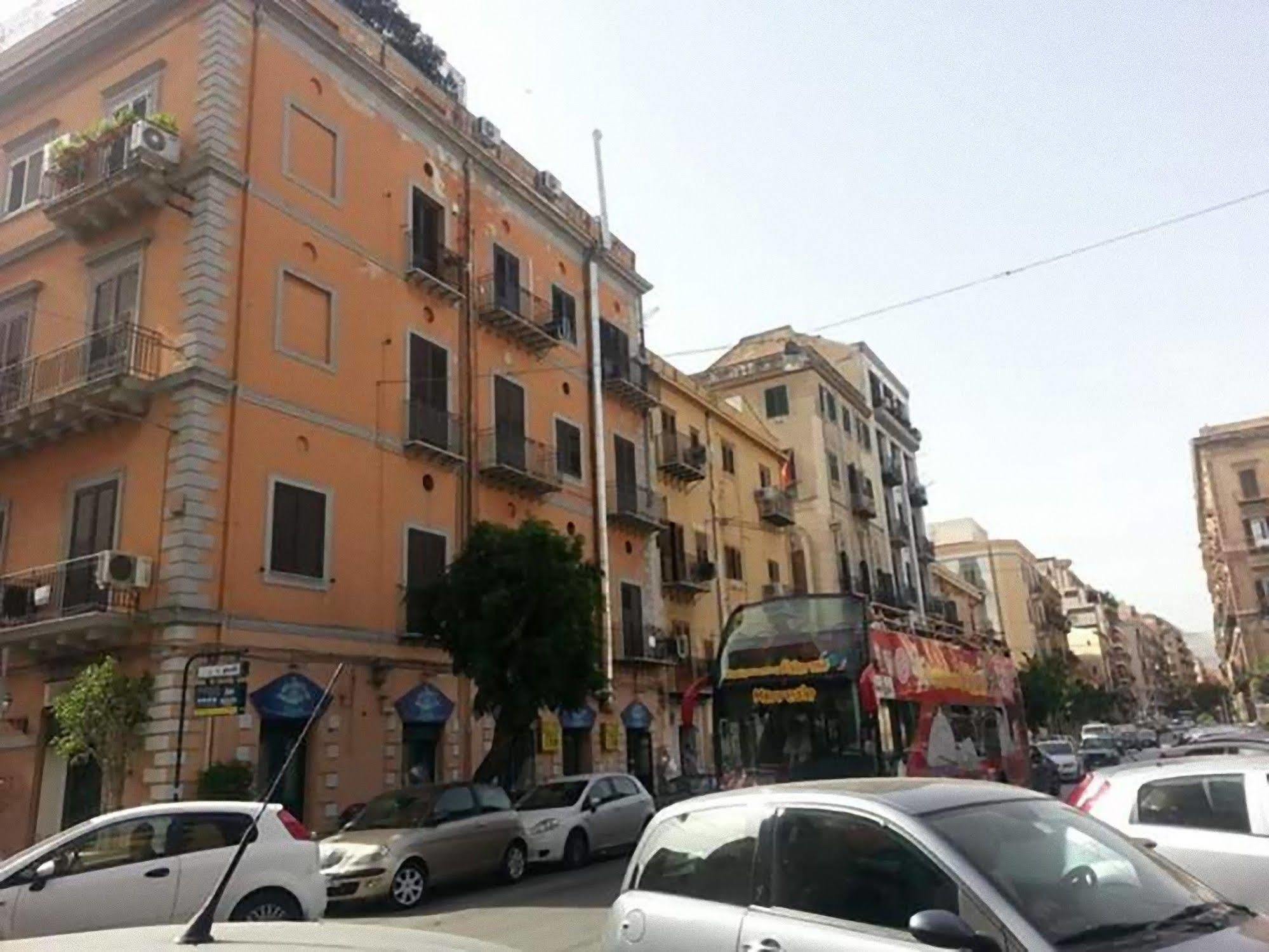 Palermo Centro Zoe Bed and Breakfast Eksteriør billede